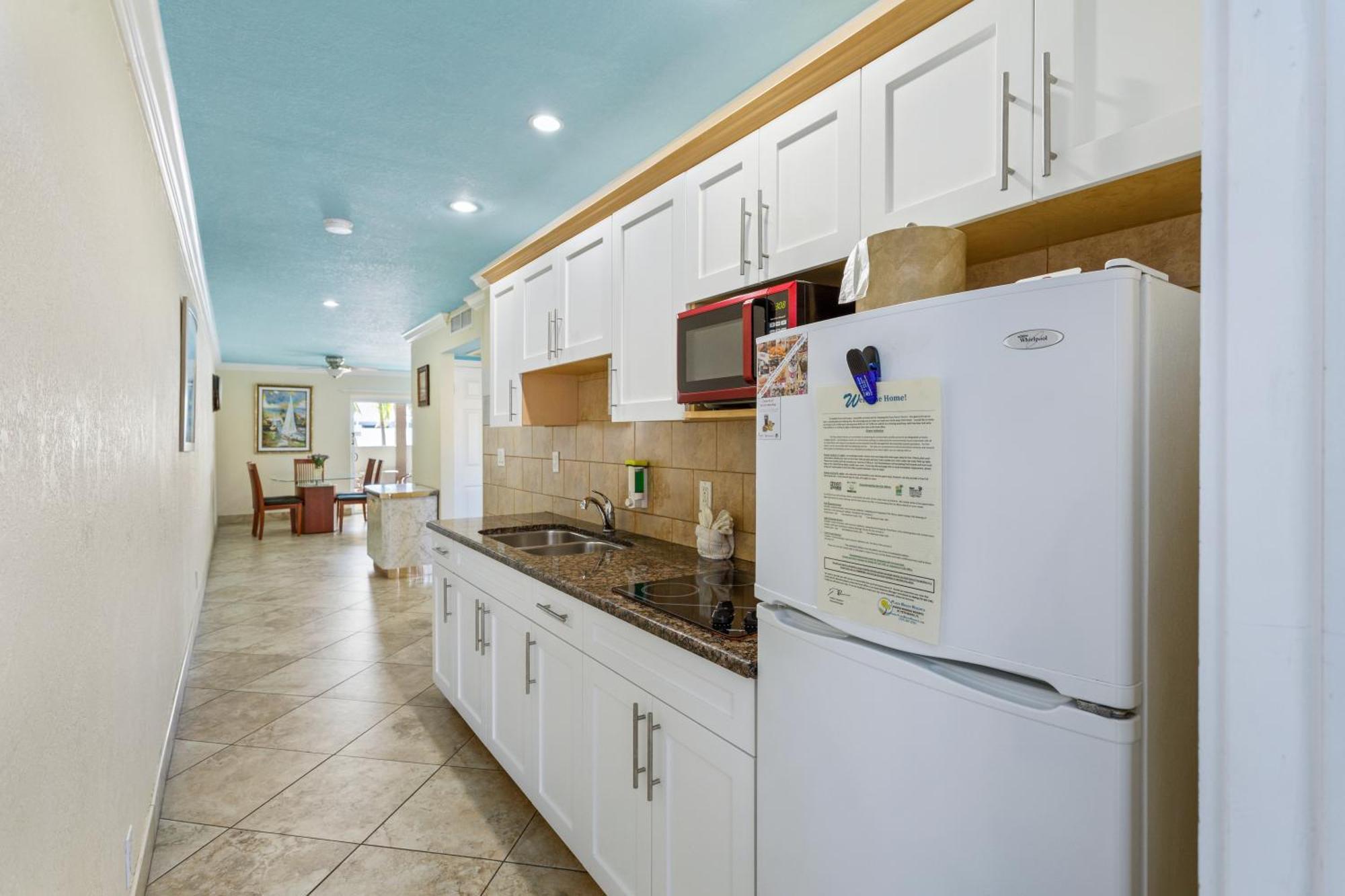 Bay Palms Waterfront Resort - Hotel And Marina St. Pete Beach Room photo